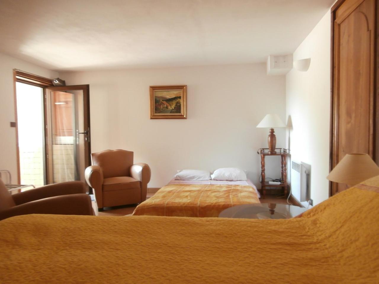 La Villa Du Rhone Miribel  Bagian luar foto